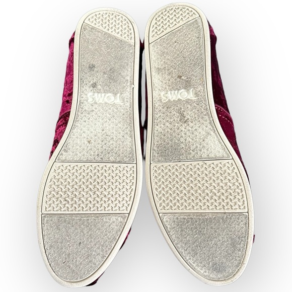Toms Crushed Velvet Royal Burgundy Slip On Flats 9 - Picture 5 of 6